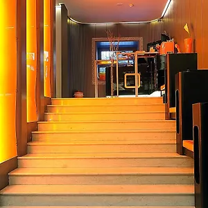 Orange Hotell